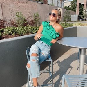 Meet your Posher, Jameson